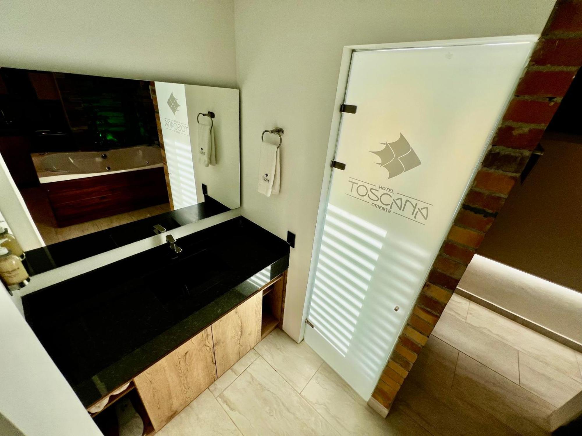 Hotel Toscana Oriente Rionegro Luaran gambar