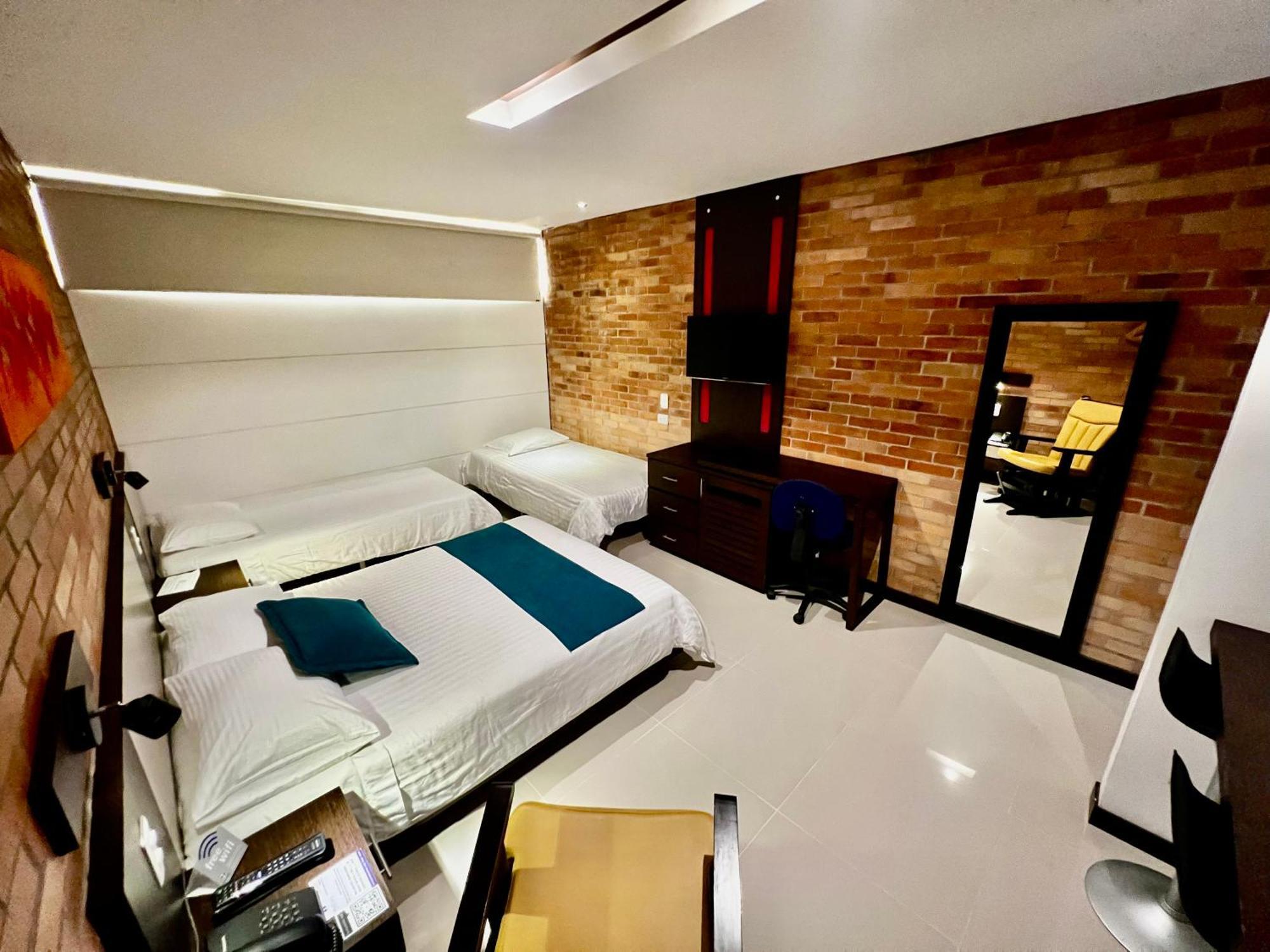 Hotel Toscana Oriente Rionegro Luaran gambar